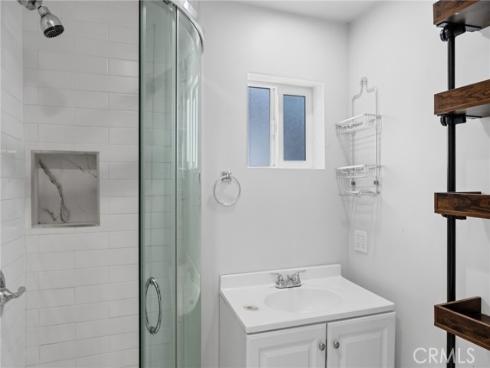 301 W 1st  , La Habra, CA