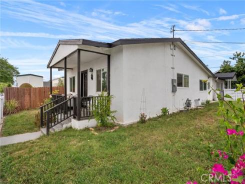 301 W 1st  , La Habra, CA