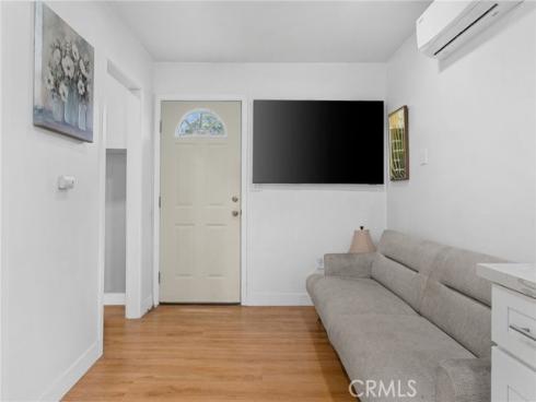 301 W 1st  , La Habra, CA