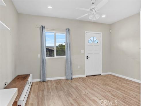 301 W 1st  , La Habra, CA