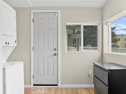 301 W 1st  , La Habra, CA