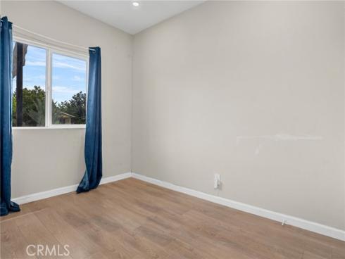 301 W 1st  , La Habra, CA