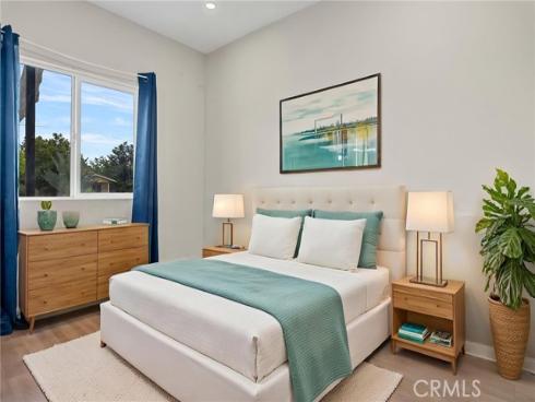 301 W 1st  , La Habra, CA