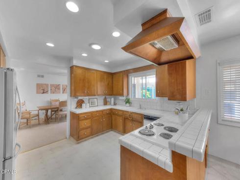 1320  Silliker   Avenue, La Habra, CA