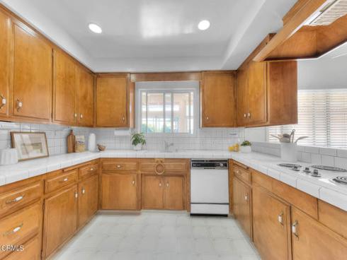 1320  Silliker   Avenue, La Habra, CA