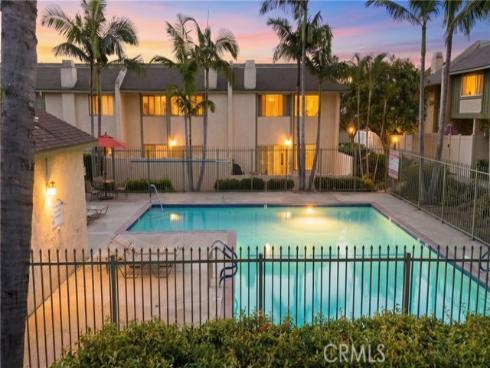 1751  Silver Maple  , La Habra, CA