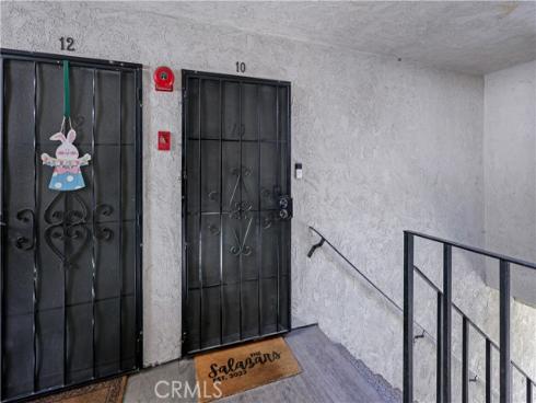 971 S Idaho  10 , La Habra, CA