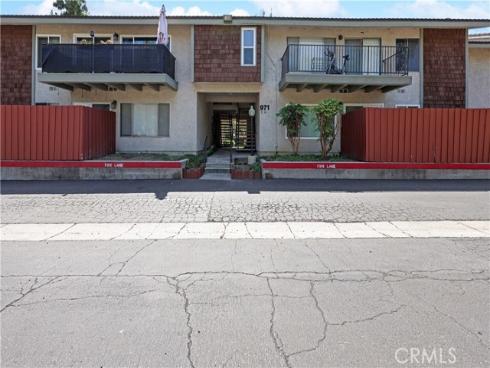 971 S Idaho  10 , La Habra, CA