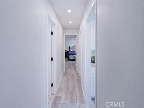 971 S Idaho  10 , La Habra, CA