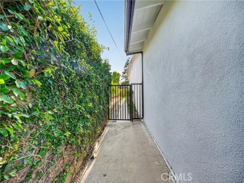 1060 Tropicana , La Habra, CA