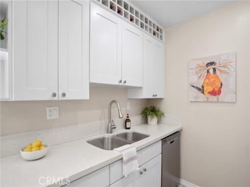 975 S Idaho 95 , La Habra, CA
