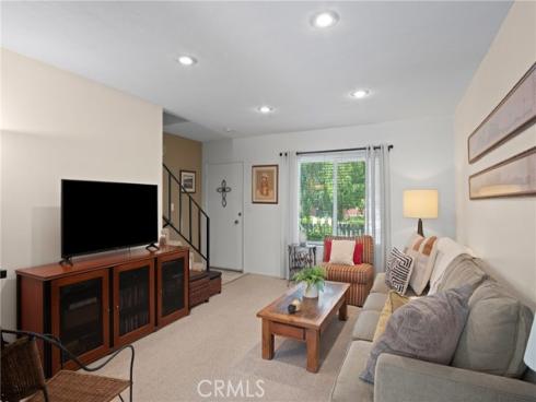 975 S Idaho 95 , La Habra, CA