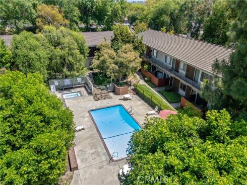 975 S Idaho 95 , La Habra, CA