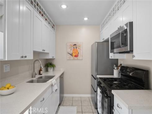 975 S Idaho 95 , La Habra, CA