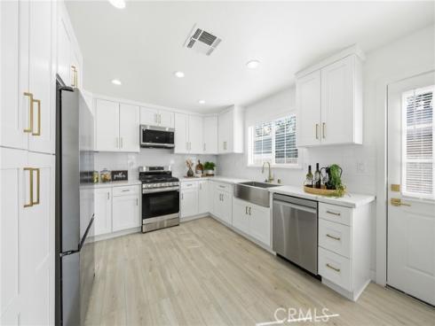 305 N College Drive, La Habra, CA