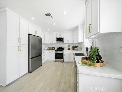 305 N College Drive, La Habra, CA