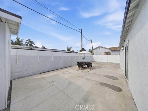 305 N College Drive, La Habra, CA
