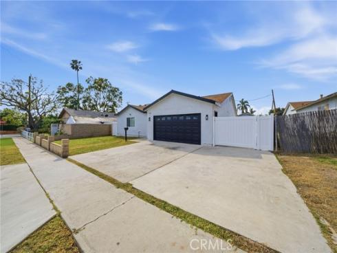 305 N College Drive, La Habra, CA