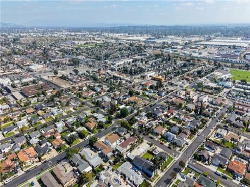 305 N College Drive, La Habra, CA