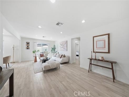 305 N College Drive, La Habra, CA