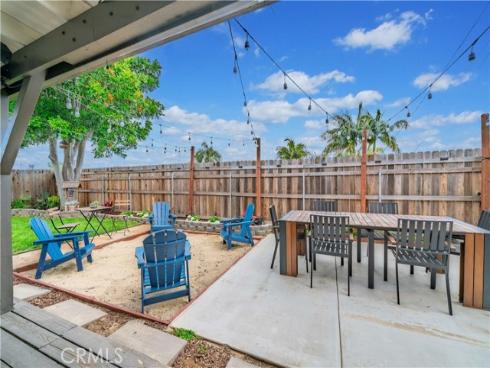 1740 E Francis , La Habra, CA