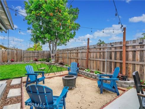1740 E Francis , La Habra, CA