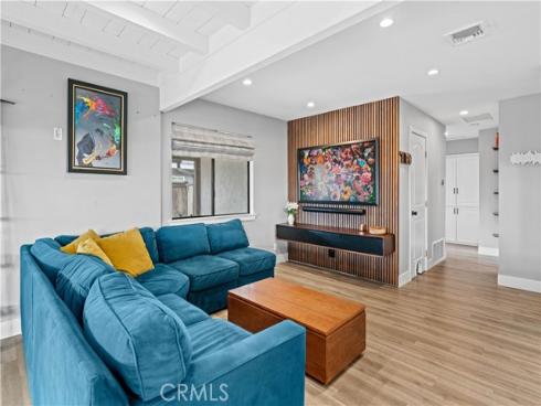 1740 E Francis , La Habra, CA