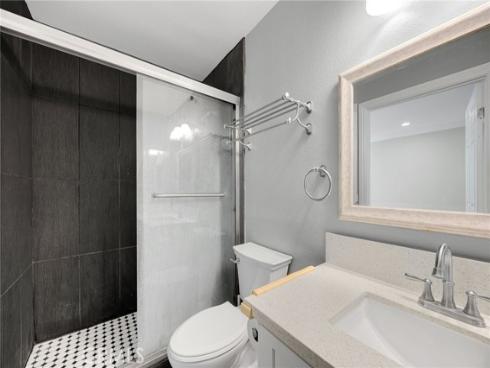 1018 E La Habra , La Habra, CA