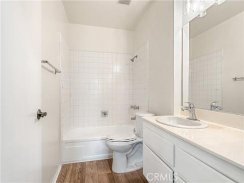 1074 E La Habra , La Habra, CA