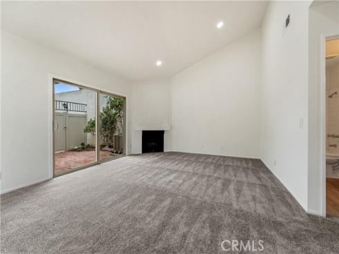 1074 E La Habra , La Habra, CA