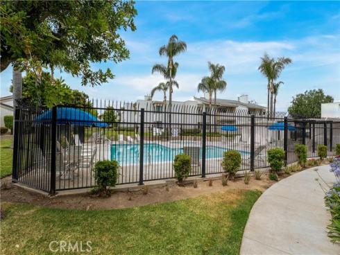 1074 E La Habra , La Habra, CA