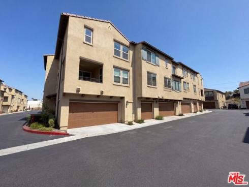 285 Vista 62 Drive, La Habra, CA