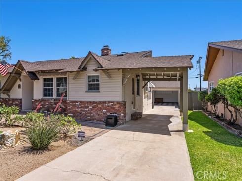 140 E Greenwood , La Habra, CA