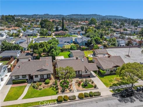140 E Greenwood , La Habra, CA