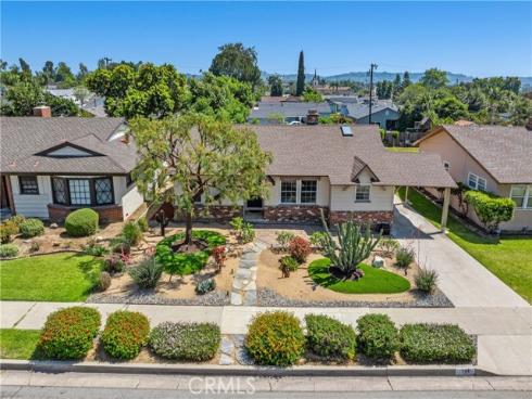 140 E Greenwood , La Habra, CA