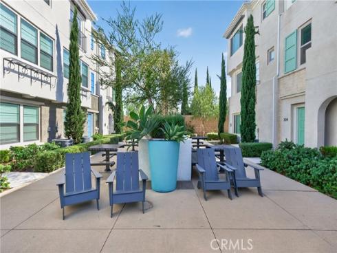 205 S Paige Ln , La Habra, CA