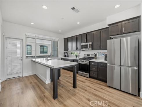 205 S Paige Ln , La Habra, CA