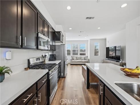 205 S Paige Ln , La Habra, CA