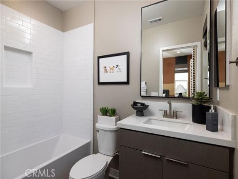 166 E Whittier Boulevard, La Habra, CA