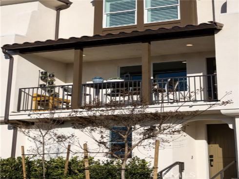 166 E Whittier Boulevard, La Habra, CA