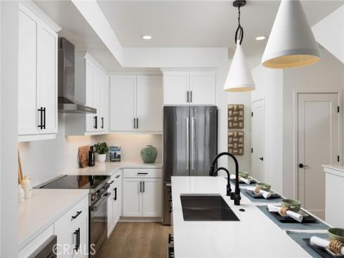 164 E Whittier   Boulevard, La Habra, CA