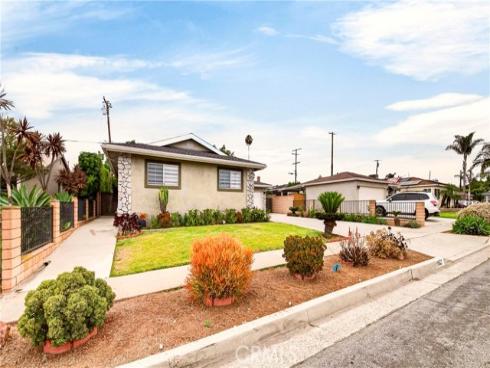 1821  Verdugo   Avenue, La Habra, CA