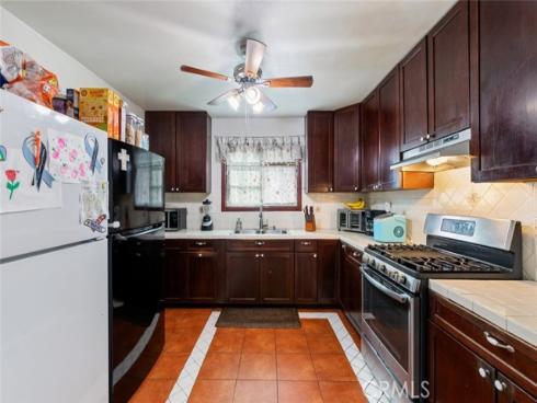 300 Buena Vista Avenue, La Habra, CA