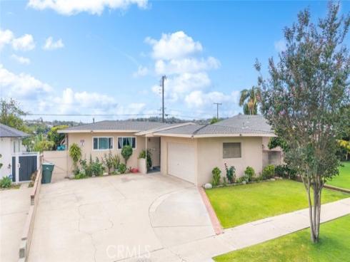 300 Buena Vista Avenue, La Habra, CA