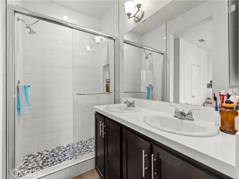 139 E Knox Dr , La Habra, CA