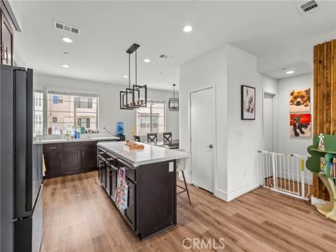 139 E Knox Dr , La Habra, CA