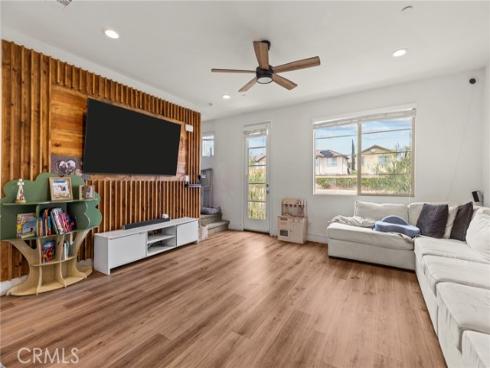 139 E Knox Dr , La Habra, CA