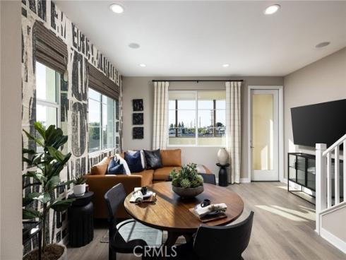 326 E William Way, La Habra, CA