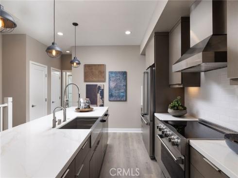 326 E William Way, La Habra, CA