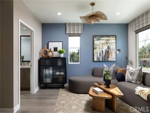326 E William Way, La Habra, CA